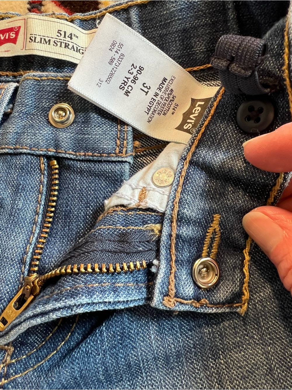 Toddler‎ Levi's 514 Slim Straight Jeans with Back Pocket Detail. - Picture 5 of 7